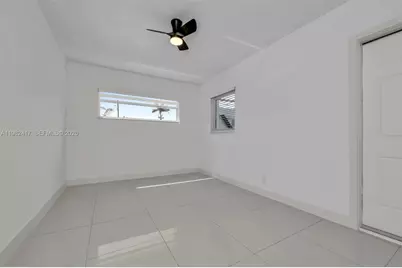 104 SW 7th St, Hallandale Beach, FL 33009 - Photo 20