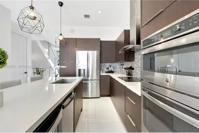 6630 NW 104th Path #0, Doral, FL 33178 - Photo 16