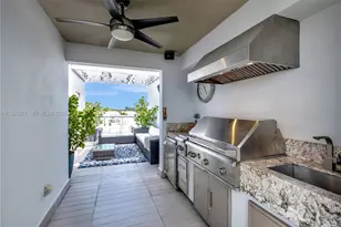 6630 NW 104th Path, Doral, FL 33178 - Photo 36