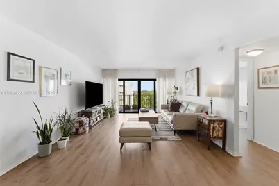 575 Crandon Blvd #707, Key Biscayne, FL 33149 - Photo 2