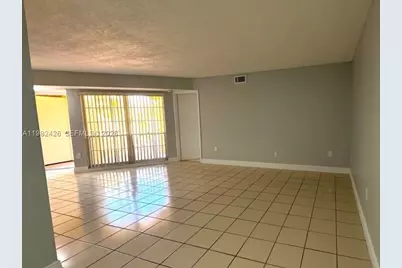 15635 SW 74th Cir Dr #3, Miami, FL 33193 - Photo 4