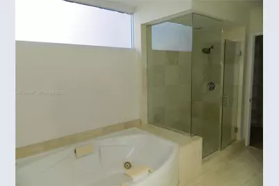 17555 Collins Ave #406, Sunny Isles Beach, FL 33160 - Photo 16