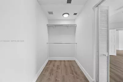 8050 SW 157th Pl, Miami, FL 33193 - Photo 12