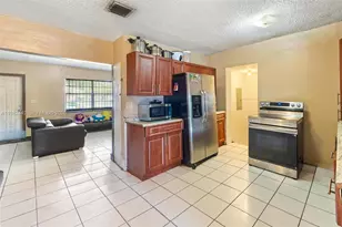 6223 NW Miami Pl, Miami, FL 33150 - Photo 6