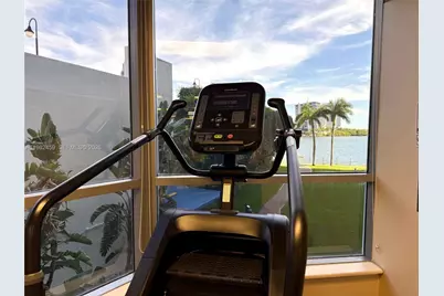 3530 Mystic Pointe Dr #1714, Aventura, FL 33180 - Photo 36