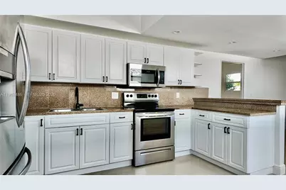 1721 Fletcher St, Hollywood, FL 33020 - Photo 4