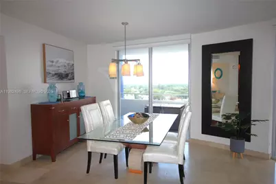 5161 Collins Av #1004, Miami Beach, FL 33140 - Photo 10