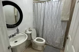 1021 NW 3rd St, Miami, FL 33128 - Photo 8