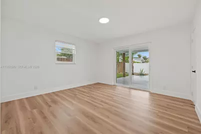 437 NW 13th Dr, Boca Raton, FL 33486 - Photo 24