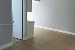 11440 SW 47th St, Miami, FL 33165 - Photo 4