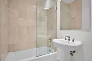 808 Brickell Key Dr, Miami, FL 33131 - Photo 54