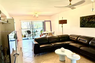 100 SW 130th Terrace, Pembroke Pines, FL 33027 - Photo 8