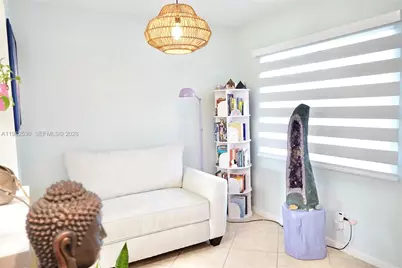 100 SW 130th Ter #211C, Pembroke Pines, FL 33027 - Photo 8