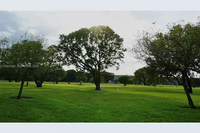 100 SW 130th Ter #211C, Pembroke Pines, FL 33027 - Photo 114