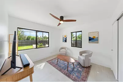 1305 N 31st Rd, Hollywood, FL 33021 - Photo 22