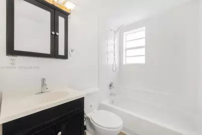 1876 SW 11th Ter #302, Miami, FL 33135 - Photo 4