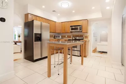 100 SW 26th Rd, Miami, FL 33129 - Photo 16