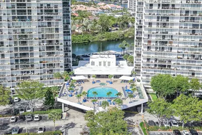 3731 N Country Club Dr #521, Aventura, FL 33180 - Photo 16
