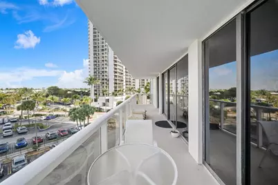 3731 N Country Club Dr #521, Aventura, FL 33180 - Photo 2