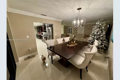15101 Garvock Pl, Miami Lakes, FL 33016 - Photo 16