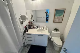 1060 Brickell Ave, Miami, FL 33131 - Photo 16