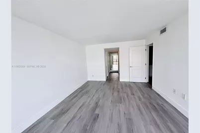 1450 Brickell Bay Dr #1405, Miami, FL 33131 - Photo 8