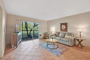 1110 SW 125th Ave, Pembroke Pines, FL 33027 - Photo 8