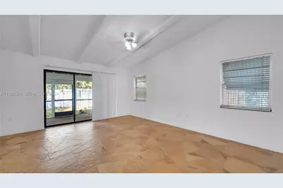 10583 La Placida Dr, Coral Springs, FL 33065 - Photo 12