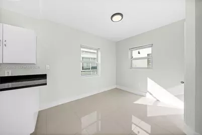 1203 Marseille Dr #21, Miami Beach, FL 33141 - Photo 6