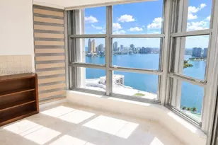 3500 Mystic Pointe Dr, Aventura, FL 33180 - Photo 4