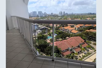 3610 Yacht Club Dr #1515, Aventura, FL 33180 - Photo 4