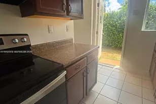 1015 NE 112th St, Biscayne Park, FL 33161 - Photo 8