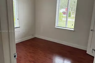 1015 NE 112th St, Biscayne Park, FL 33161 - Photo 24