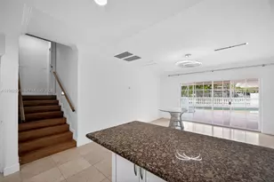 8651 NE 10th Ct, Miami, FL 33138 - Photo 10