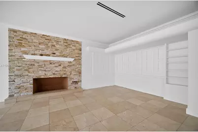 8651 NE 10th Ct, Miami, FL 33138 - Photo 6