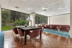 20100 W Country Club Dr, Aventura, FL 33180 - Photo 24