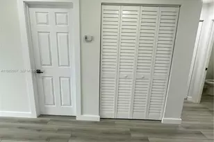 365 NE 125th St, North Miami, FL 33161 - Photo 8