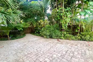 1900 Tigertail Ave, Miami, FL 33133 - Photo 18