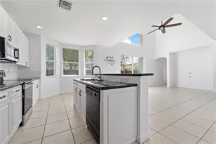 2022 SE 18th St, Homestead, FL 33035 - Photo 8