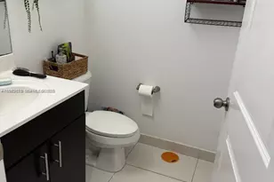 424 NE 194th Terrace, Miami, FL 33179 - Photo 20