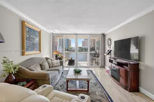 121 Golden Isles Dr, Hallandale Beach, FL 33009 - Photo 2