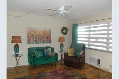 13450 SW 3rd St #310D, Pembroke Pines, FL 33027 - Photo 4