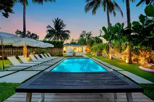 995 NE 107th St, Miami, FL 33161 - Photo 62