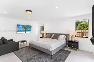 995 NE 107th St, Miami, FL 33161 - Photo 28