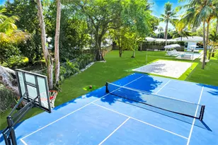 995 NE 107th St, Miami, FL 33161 - Photo 4