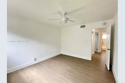 913 NE 17th St #8, Fort Lauderdale, FL 33305 - Photo 22