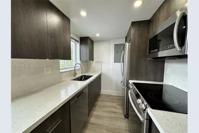 913 NE 17th St #8, Fort Lauderdale, FL 33305 - Photo 4