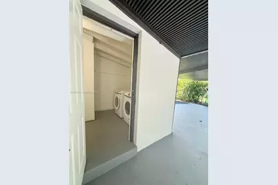 1632 NW 18th Ave, Fort Lauderdale, FL 33311 - Photo 22