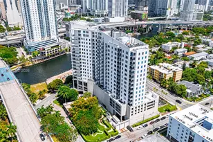 10 SW South River Dr, Miami, FL 33130 - Photo 44