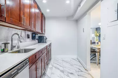 18071 Biscayne Blvd #402, Aventura, FL 33160 - Photo 26